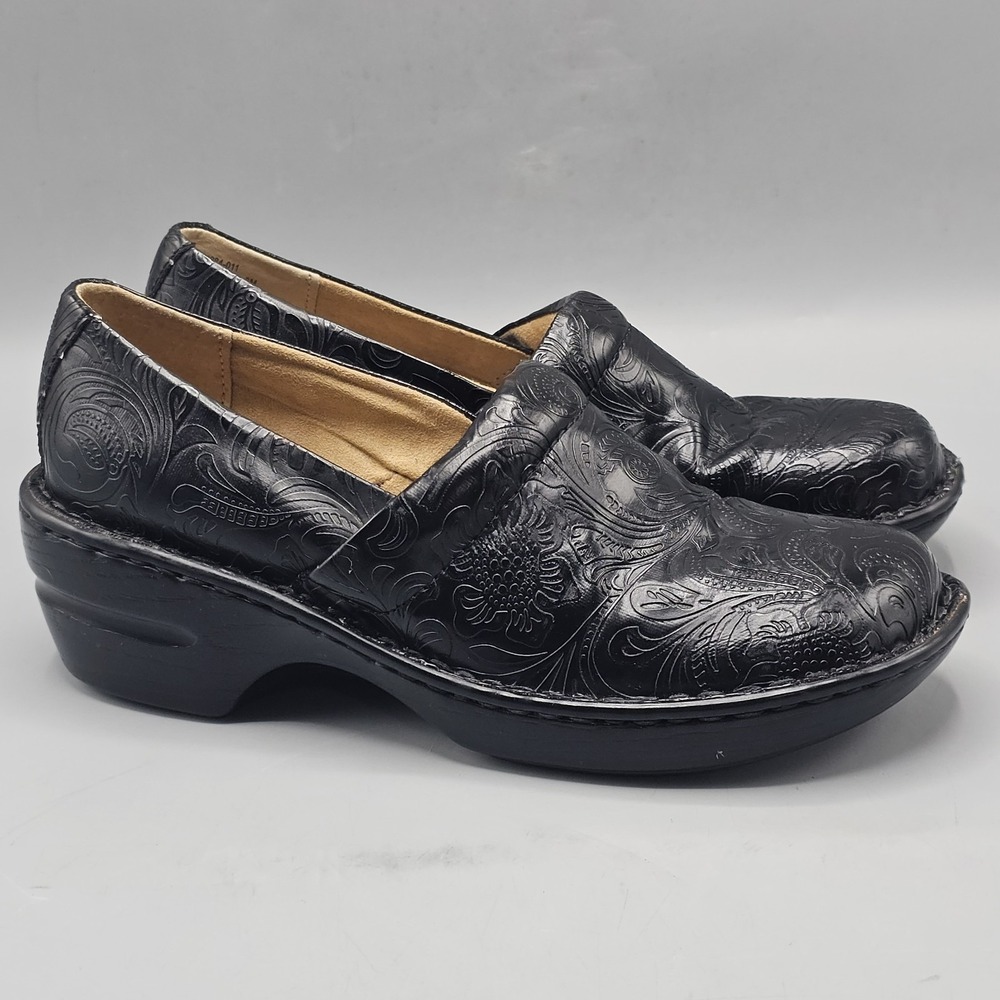 G.H. Bass Sheena Black Vegan Textured Leather Flower Tooled Clogs Sz 8 M